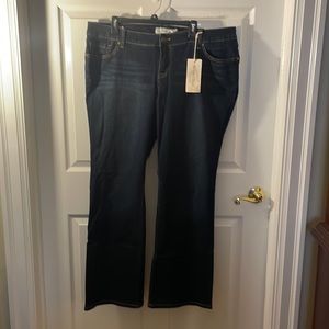 Brand New Torrid Jeans Relaxed Boot fit size 18 dark denim